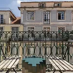 The Traditional Arts Memoir, Downtown Flat With Balcony And Comfort