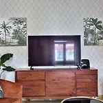 Studio Fuer 9 Personen Und 1 Kind In Lissabon, Regio De Lisboa Costa De Lisboa - B58348
