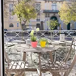 Cozy Flat With Bright Balcony Trendiest Neighborhood!