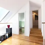Amazing Penthouse Bairro Alto Duplex Apt