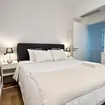 Suite In Shared House In Downtown Lisbon