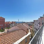 Lovelystay - Luxury Oasis In Bairro Alto