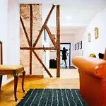 Vintage & Central Apartment in Bairro Alto, Lisbon