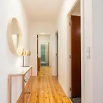 Feels Like Home Baixa Deluxe Flat