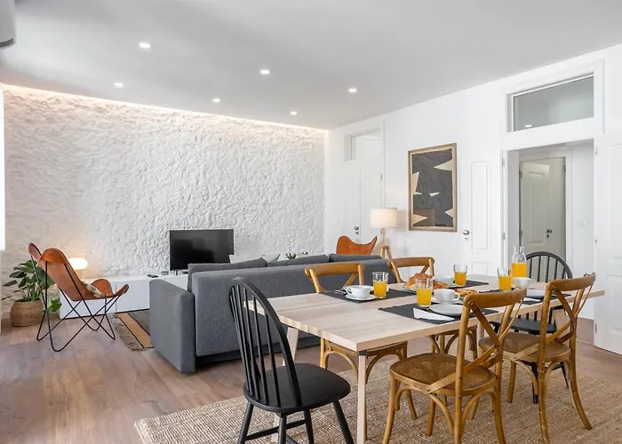 Trendy T.M Apartament By The River
