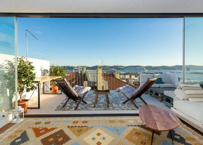 Luxurious Loft : Bridge-View Rooftop | By Airnest