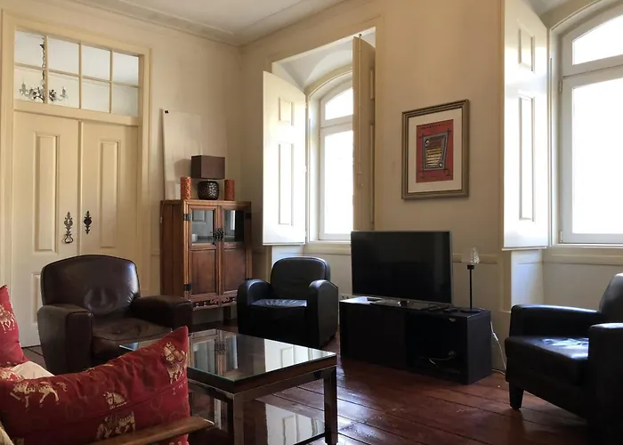 Center Baixa - 3 Bedrooms Apartment