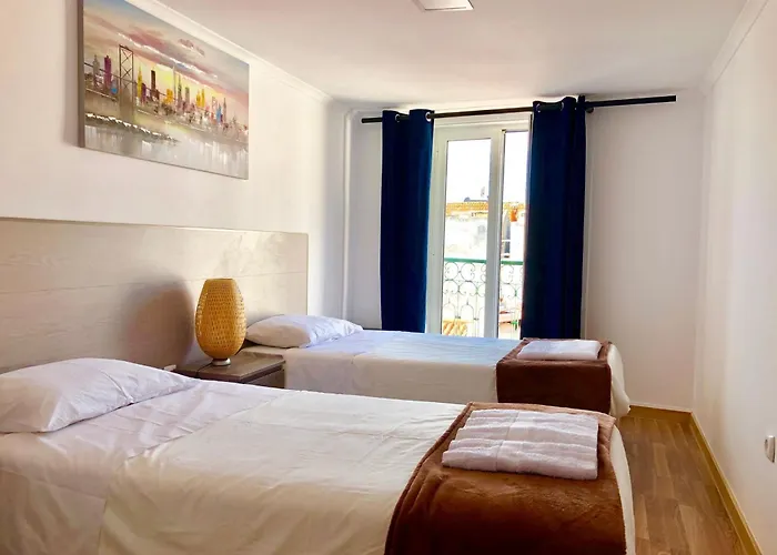 2Lisbon Downtown Private Bedroom River View