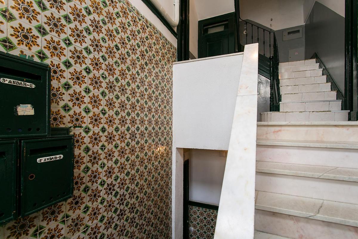 Lovelystay - Cozy 3bdr In Estrela Appartement *