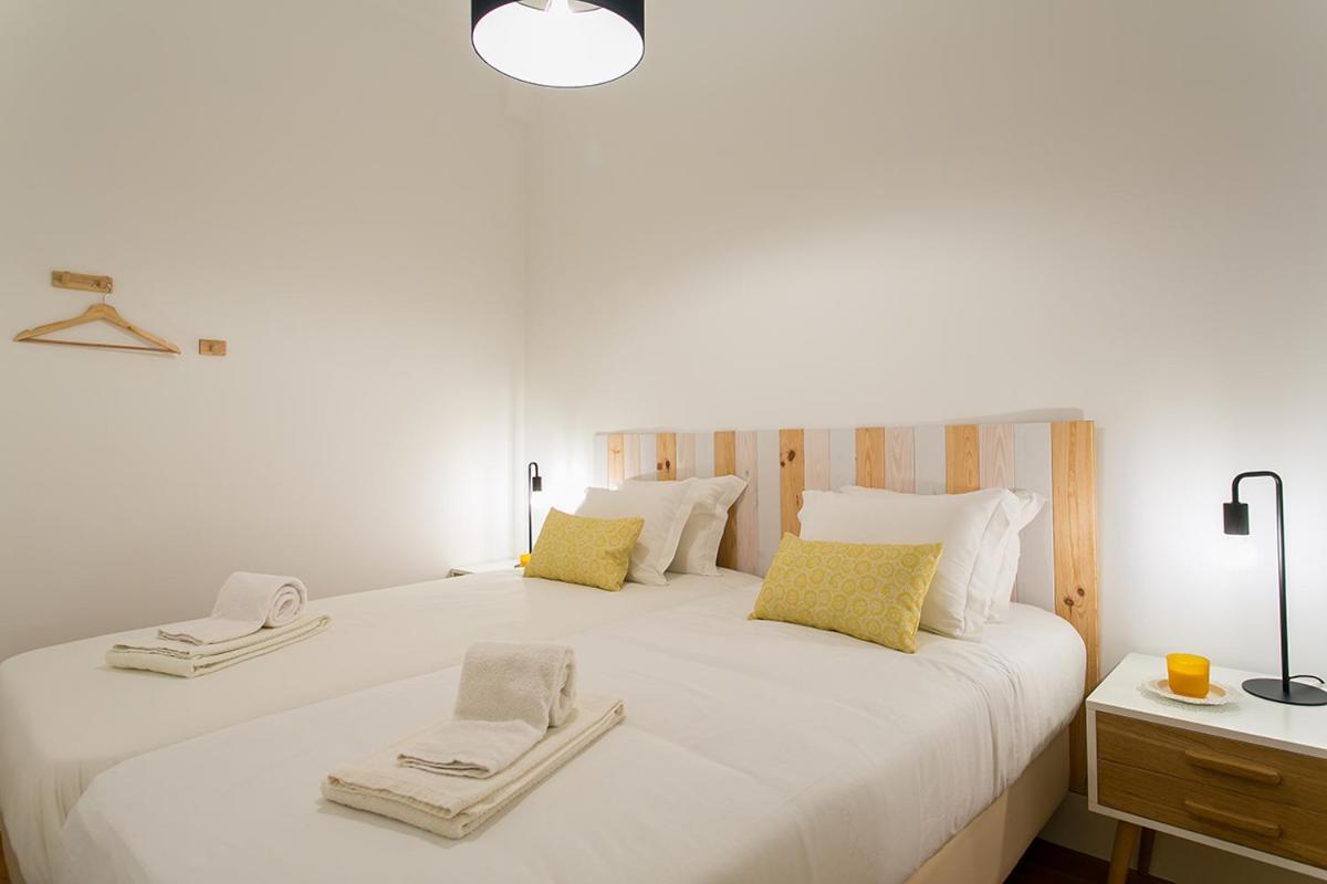 Lovelystay - Cozy 3bdr In Estrela