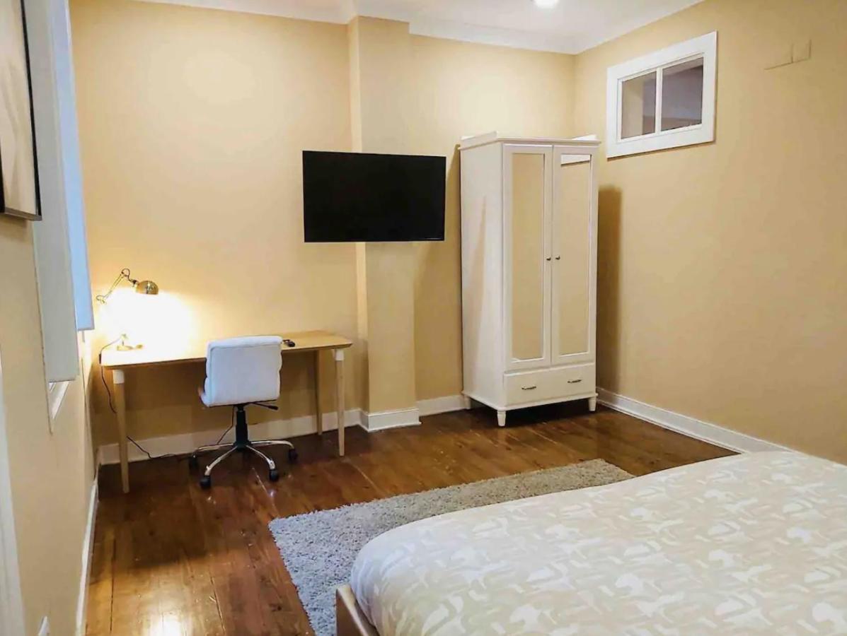 Appartement Charming 4 Bedroom In Chiado Lisboa