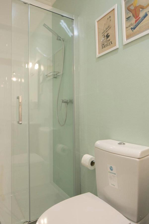 Central Turquoise Studio Apartment Lissabon