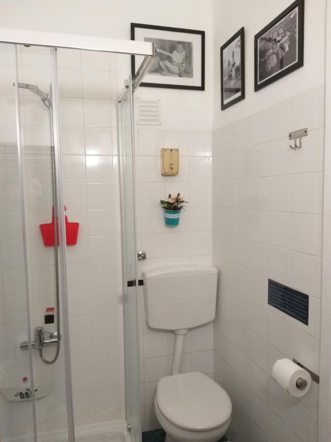 The Lisbon'S Light - Bed And Breakfast - Apartment Shared With The Hosts Homestay *