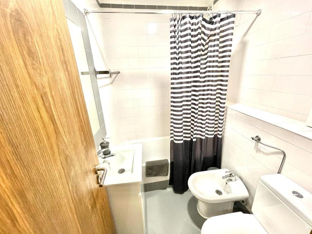 Lisboa, Lisbon, Charming Patio House, , Wifi, Air Conditioning, Near Metro, By Ig Apartment