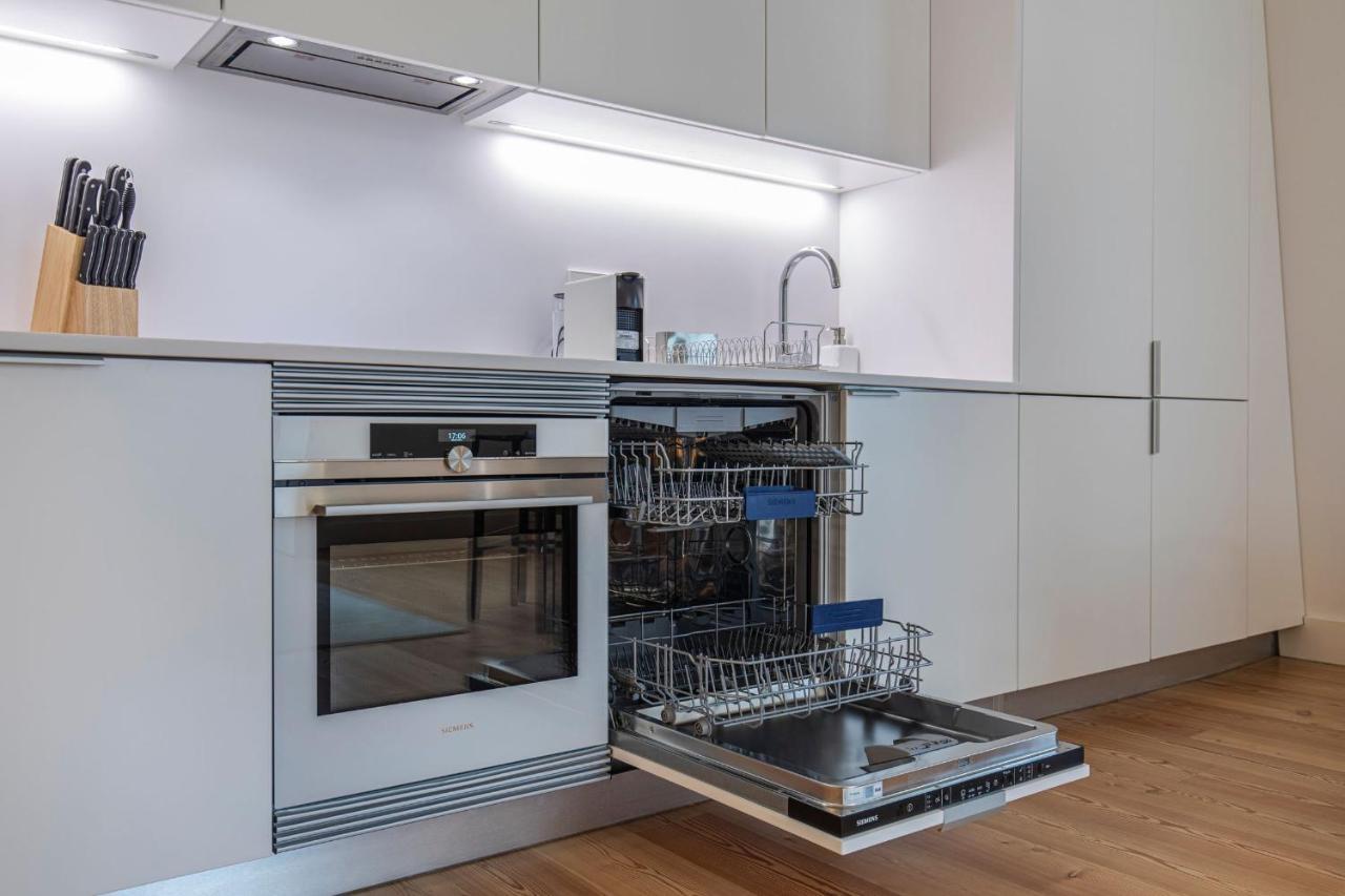 Stunning In Heart Of By Lovelystay Appartement