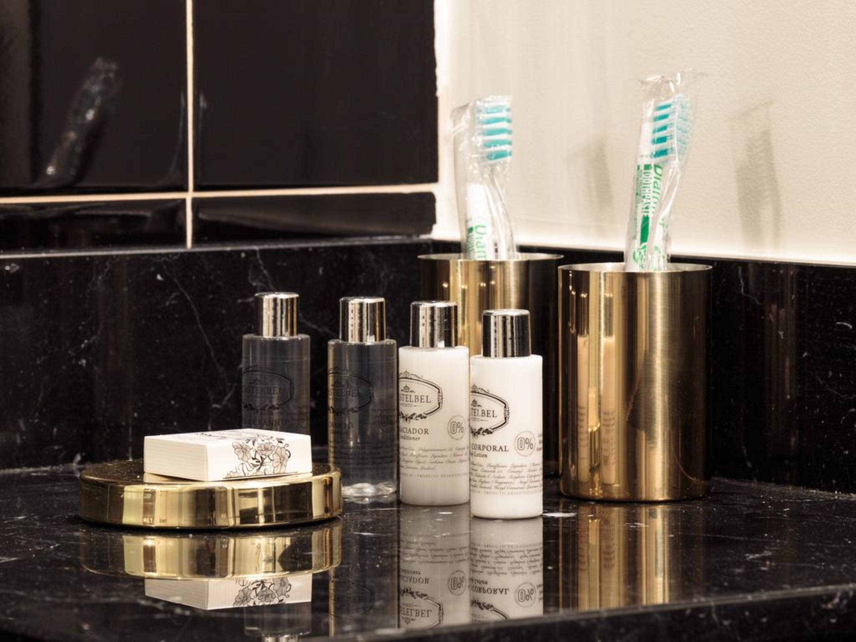 Bed & Breakfast Dear - Bordalo Palace Chiado 4*