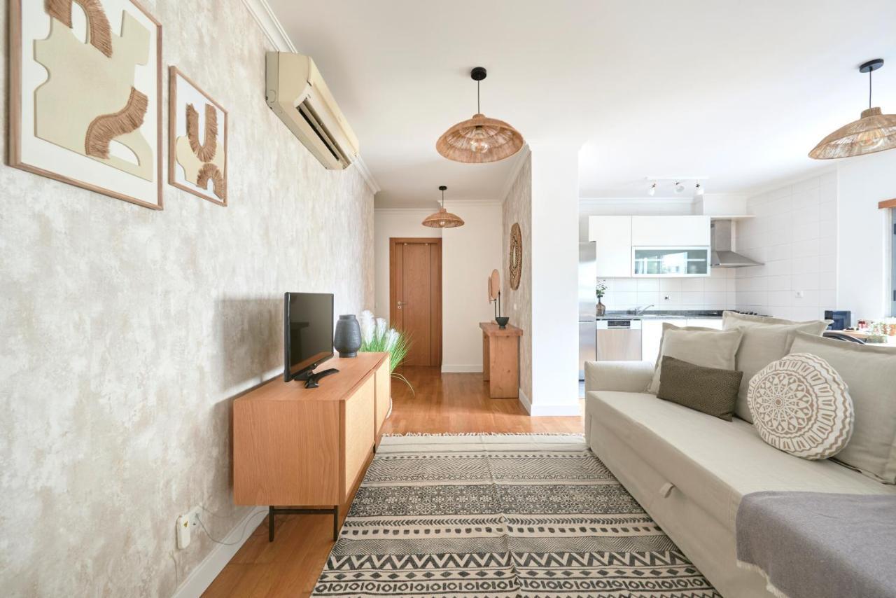 With Private Terrace & Car Garage Appartement Lisboa