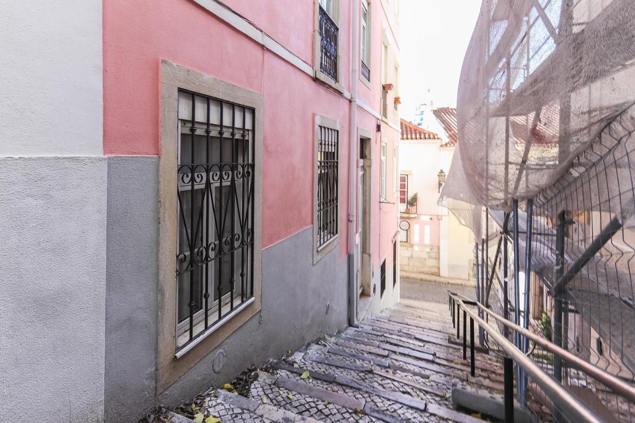 Apartment Castelo Typical By Homing