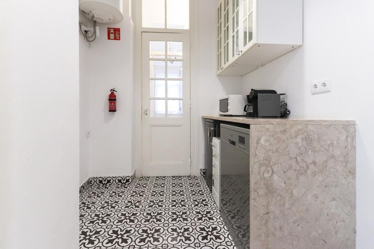 Apartment Castelo Typical By Homing