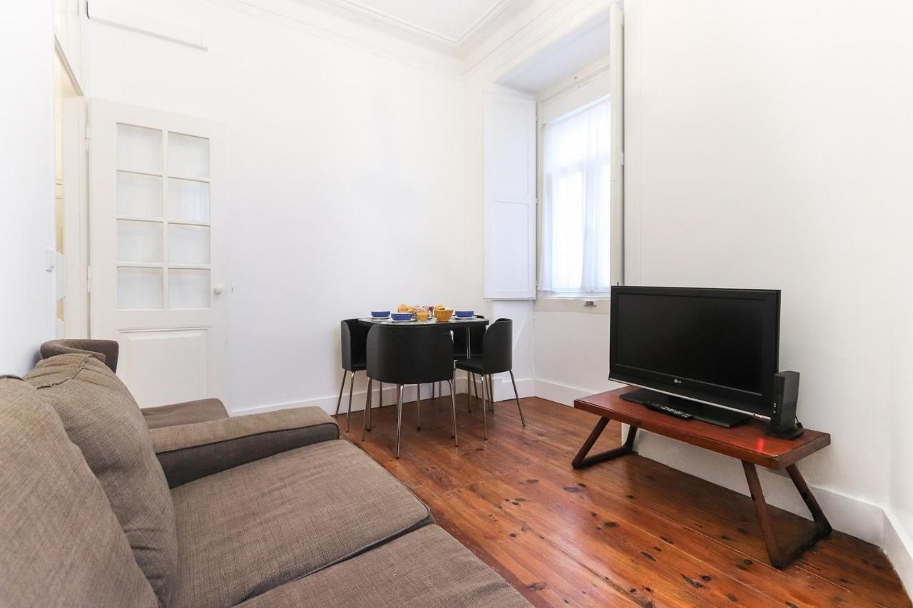 Apartment Castelo Typical By Homing