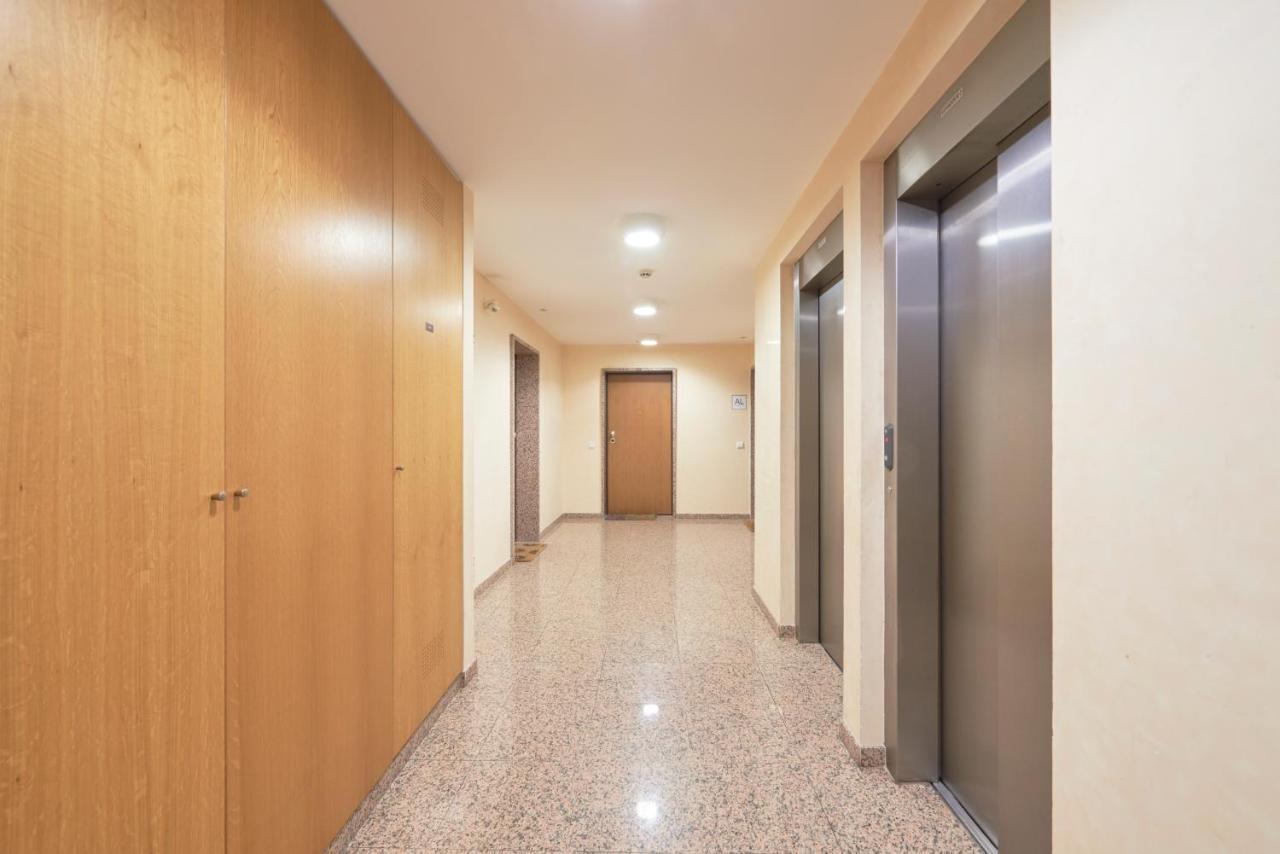 Appartement With Private Terrace & Car Garage Lisboa