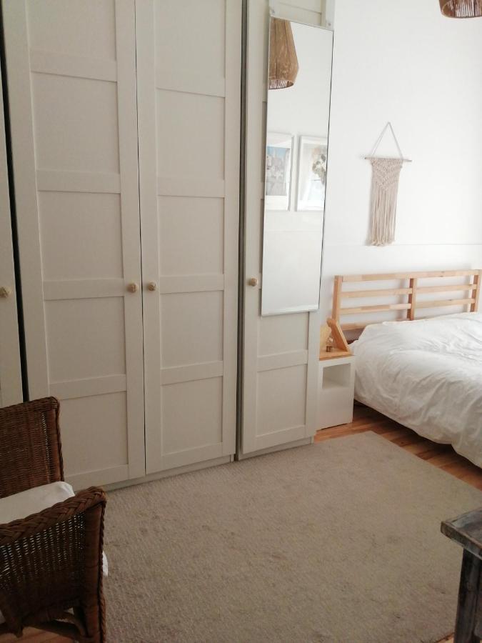 Encantador Com Patio Appartement Lissabon