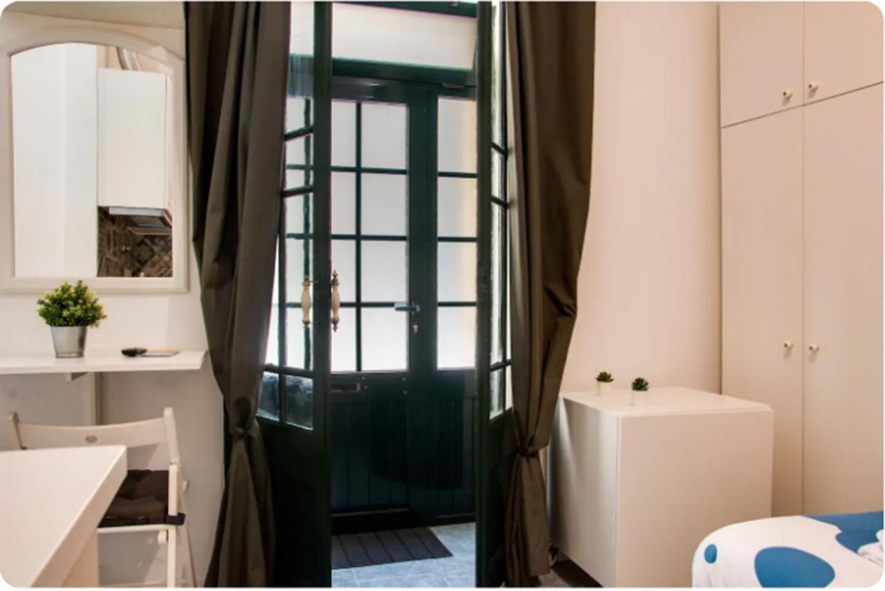 Campolide Door Appartement *