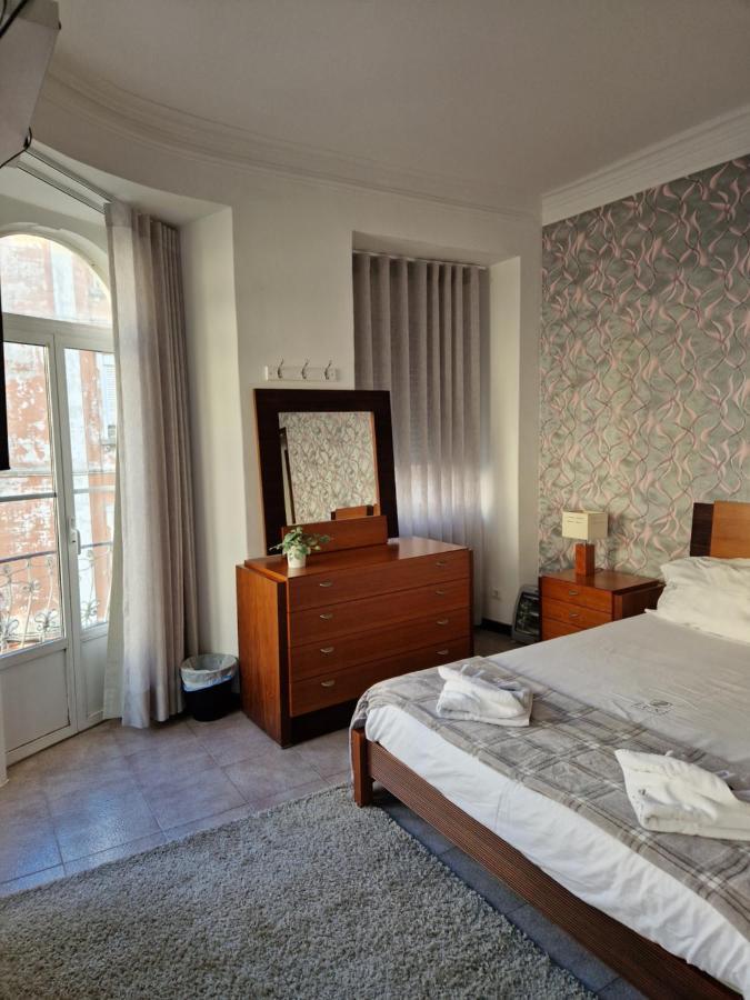 Zuni Lisbon