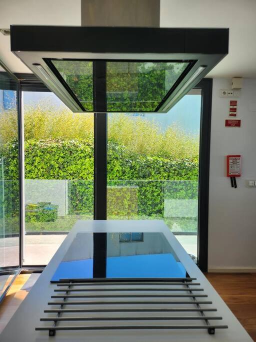 Modern With Sea & River View Pool And Gym. Lisboa