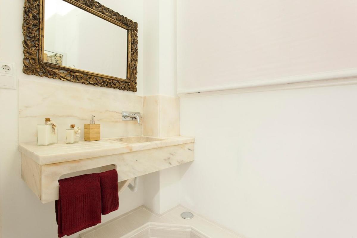 Maison d'hôtes Ginjinha House - 4 - Bairro Alto - With Ac! 3*