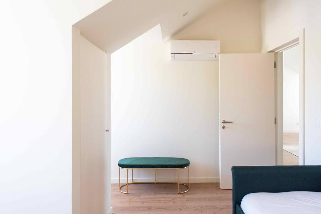 Apartment Pardal 2b - Penthouse In Alcantara - Parking Nearby Lisbon