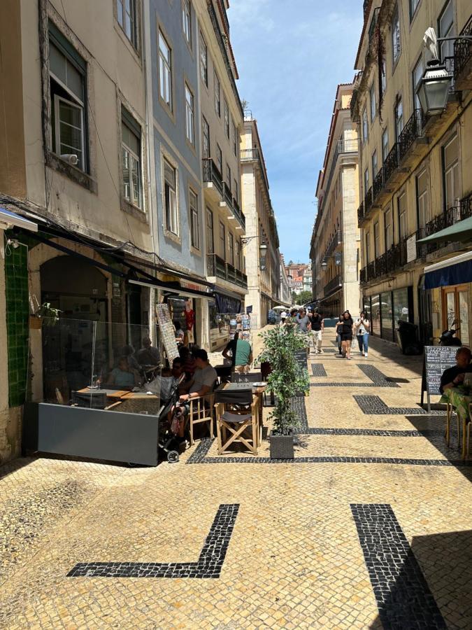 The Traditional Arts Memoir, Downtown Flat With Balcony And Comfort Apartamento Lisboa