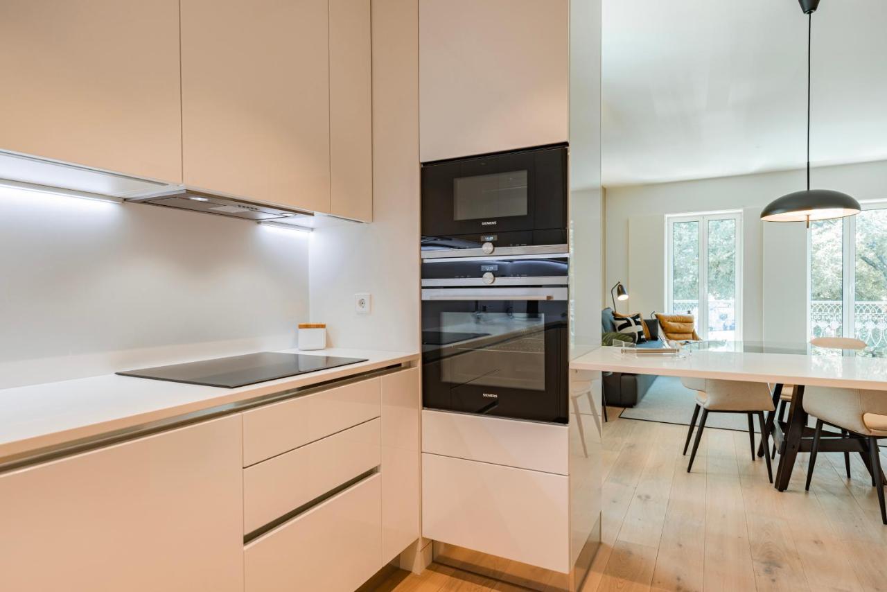 Liberdade Elegance W/rooftop Pool By Lovelystay Apartment