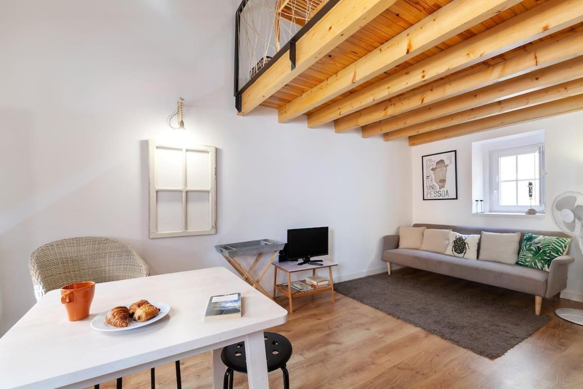 Classic Homes: Bright & In Belem Casa de Férias