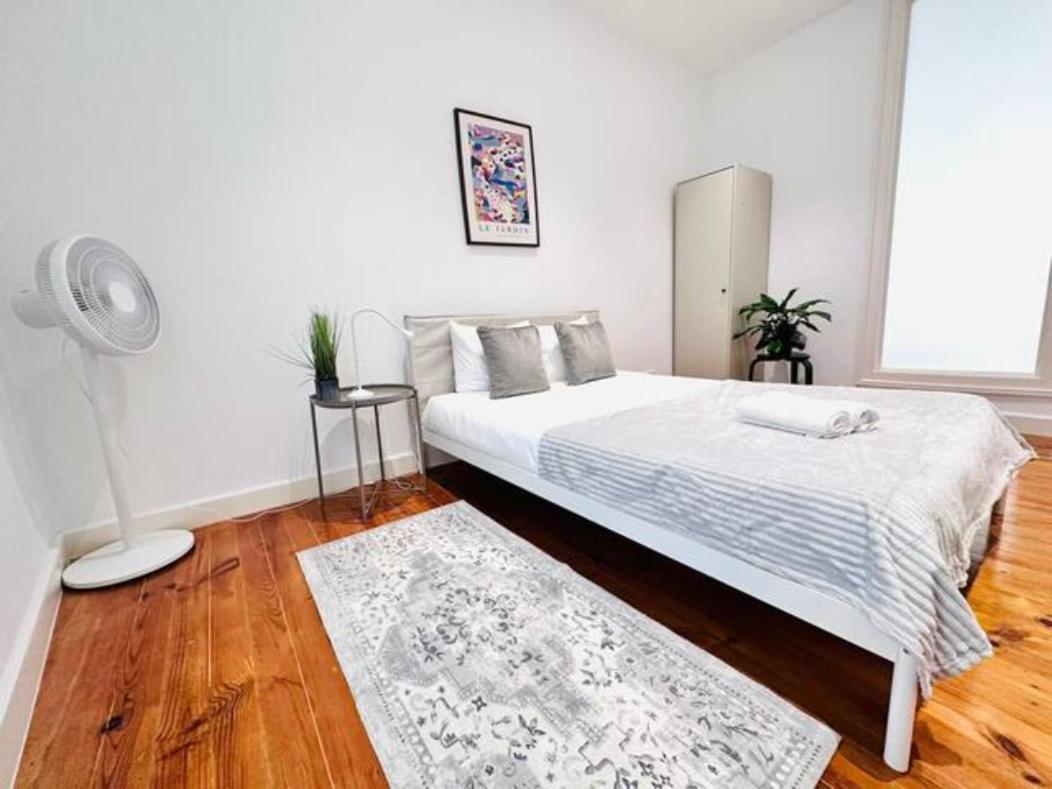 Large Flat Up 8pp Appartement *