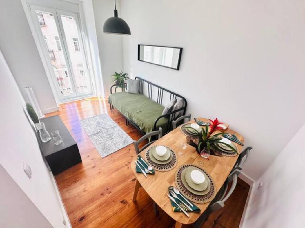 Large Flat Up 8pp Appartement *