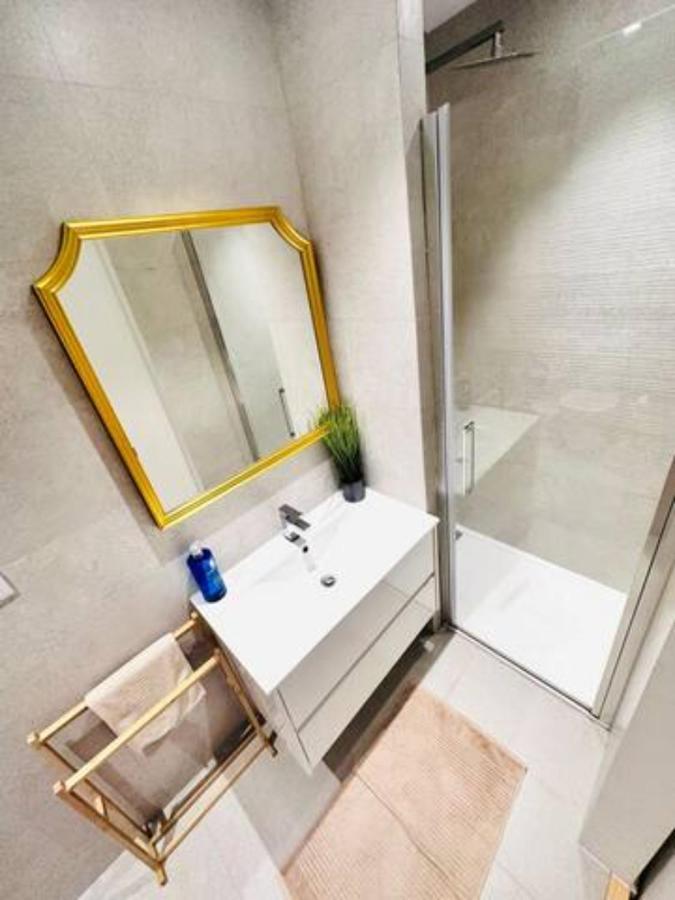 Appartement Large Flat Up 8pp