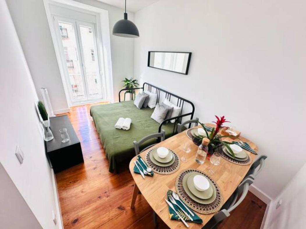 Large Flat Up 8pp Appartement