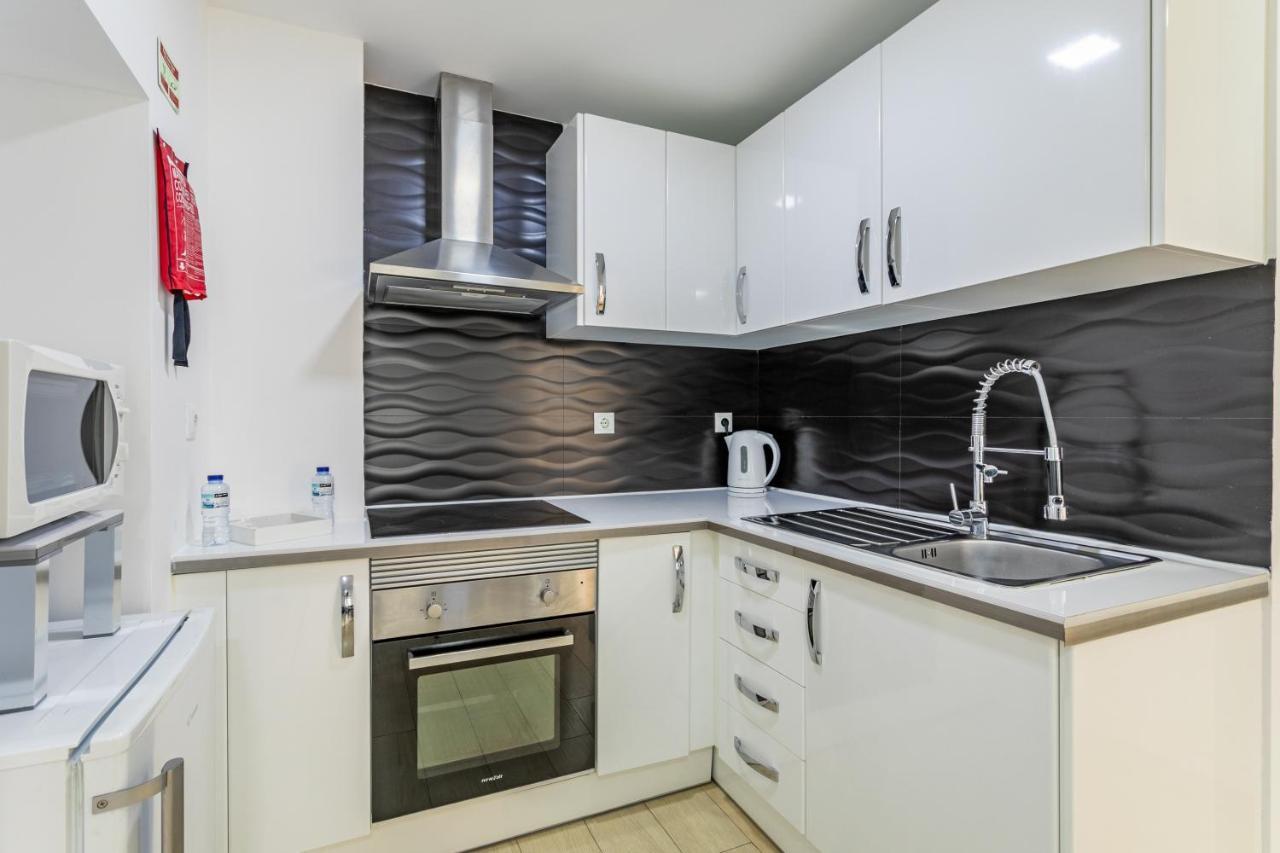 Appartement House Black & White *