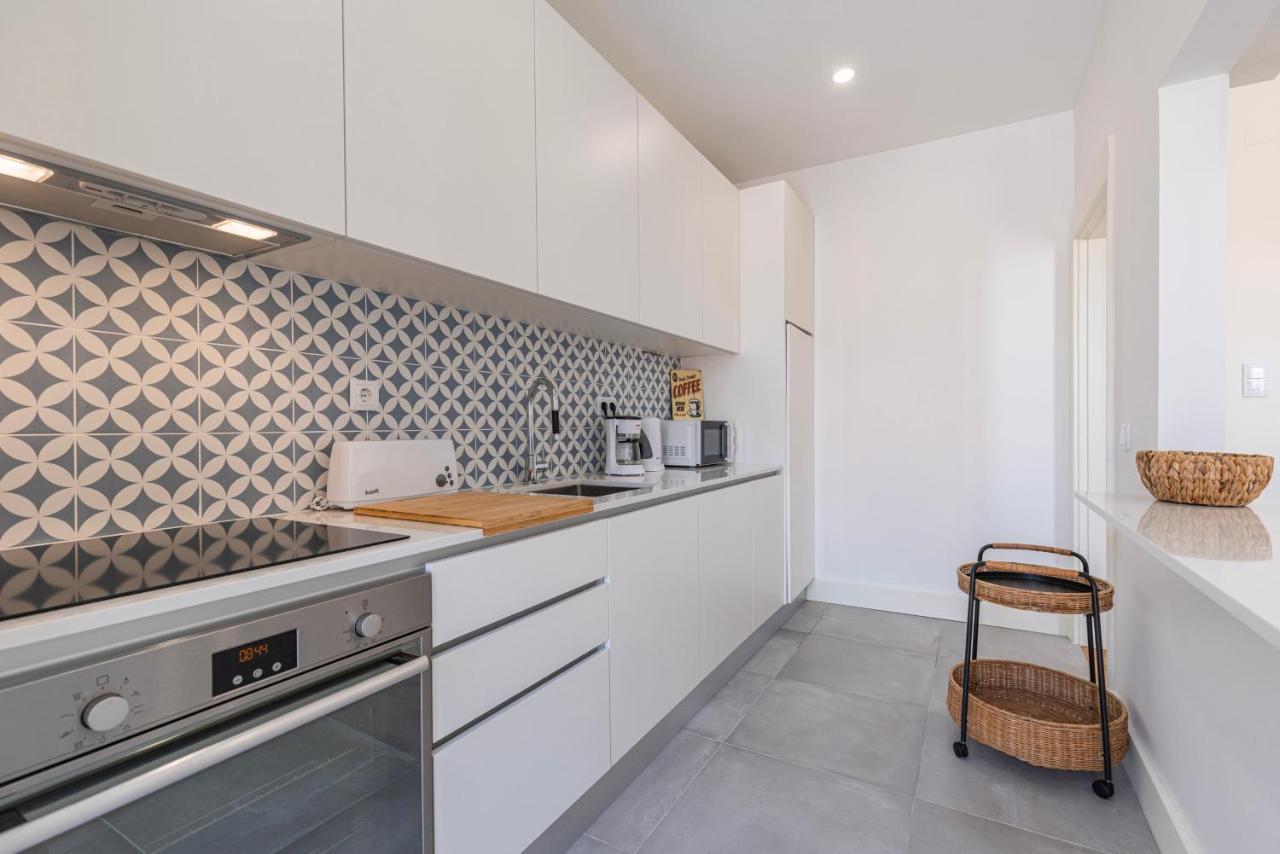 Appartement 2bdr Charm In Belem's Heart By Lovelystay *