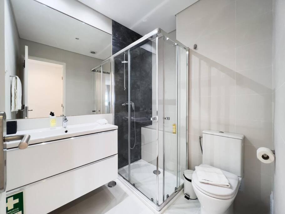 Olaias 2 Bed Near Metro 2 Lissabon