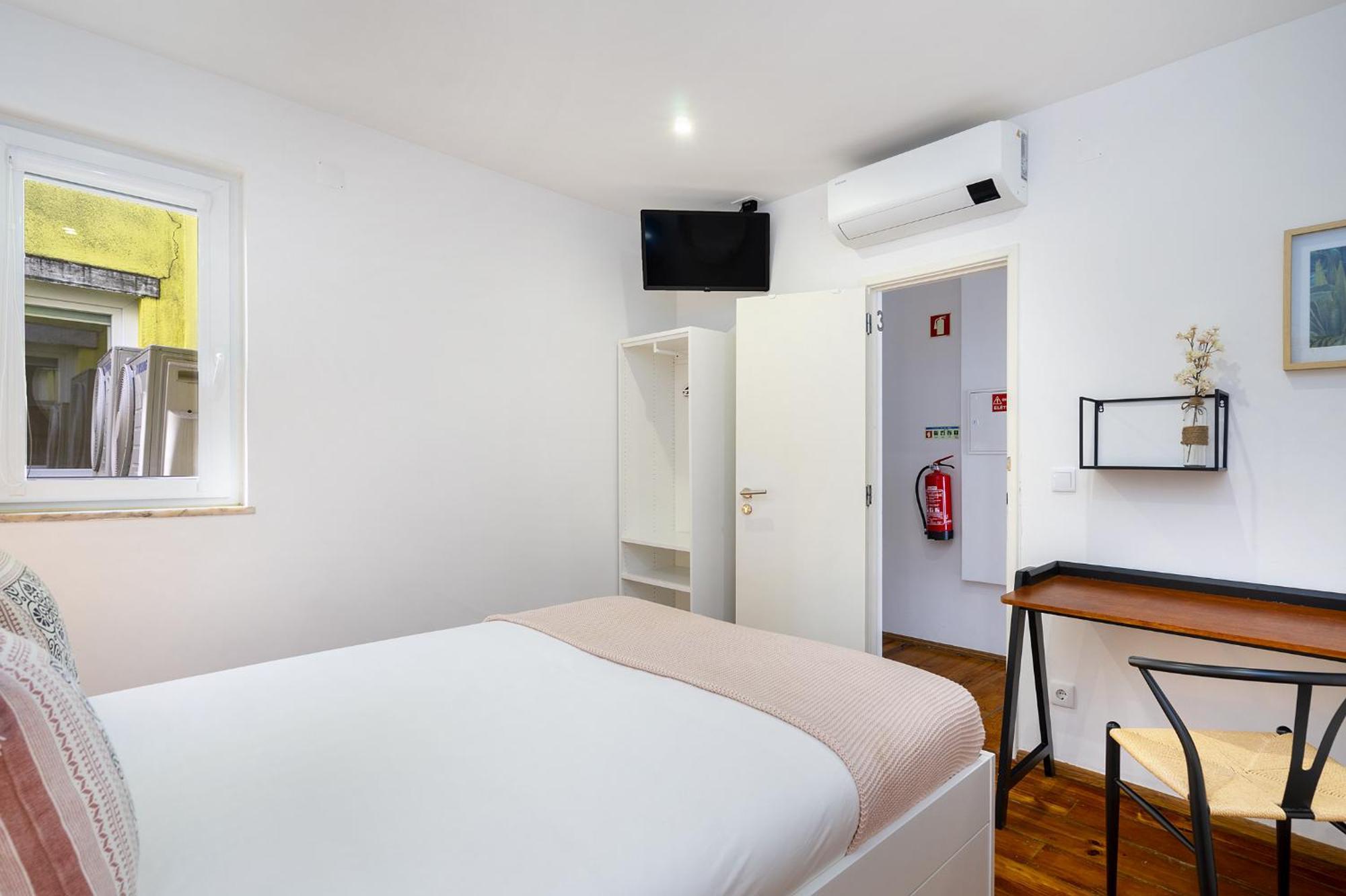 Whome Urban Tech Retreat, Modern Hubs For Remote Living Maison d'hôtes