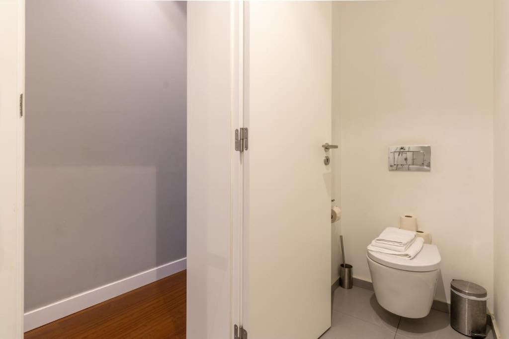 Self Check-in, 3br, Ac/heating & Breakfast Terrace Appartement