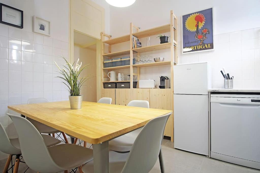 Bh2 Charm In Bohemian Bairro Alto * 4bdr * Old Style Appartement