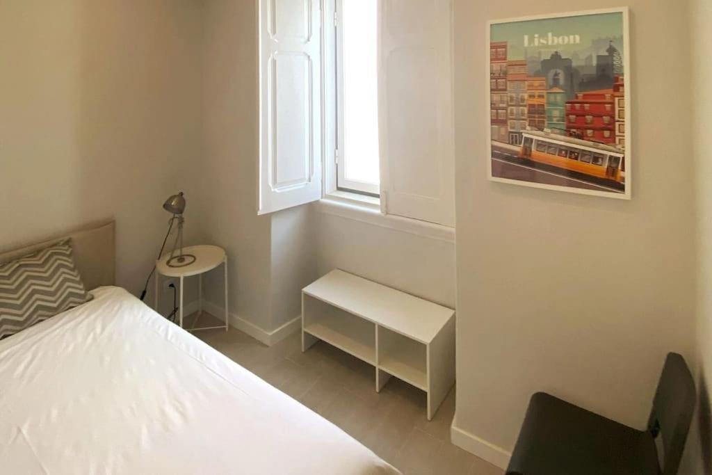 Modern Retreat With Patio Near The Airport - Oha I Lissabon