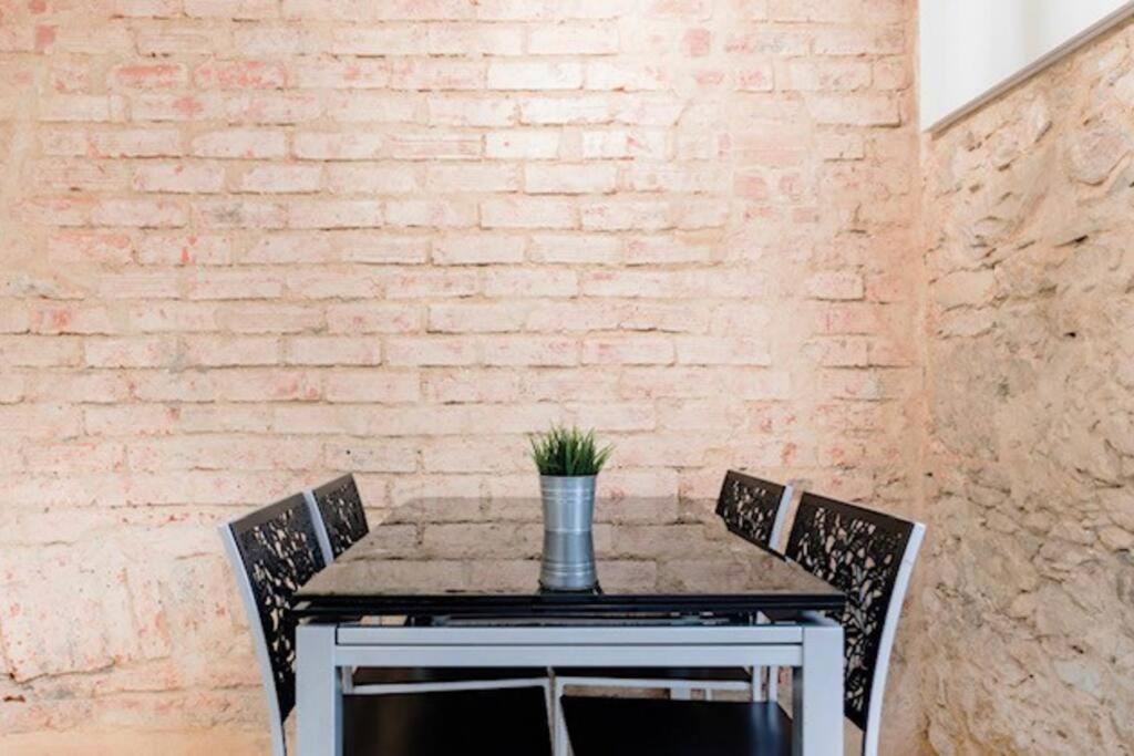 Vintage Loft Apartment *