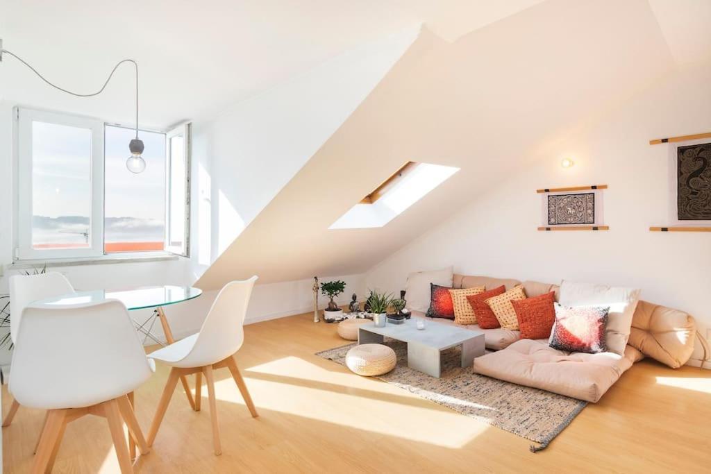 Romantic Rooftop Apart W/ River View Ac Heating *