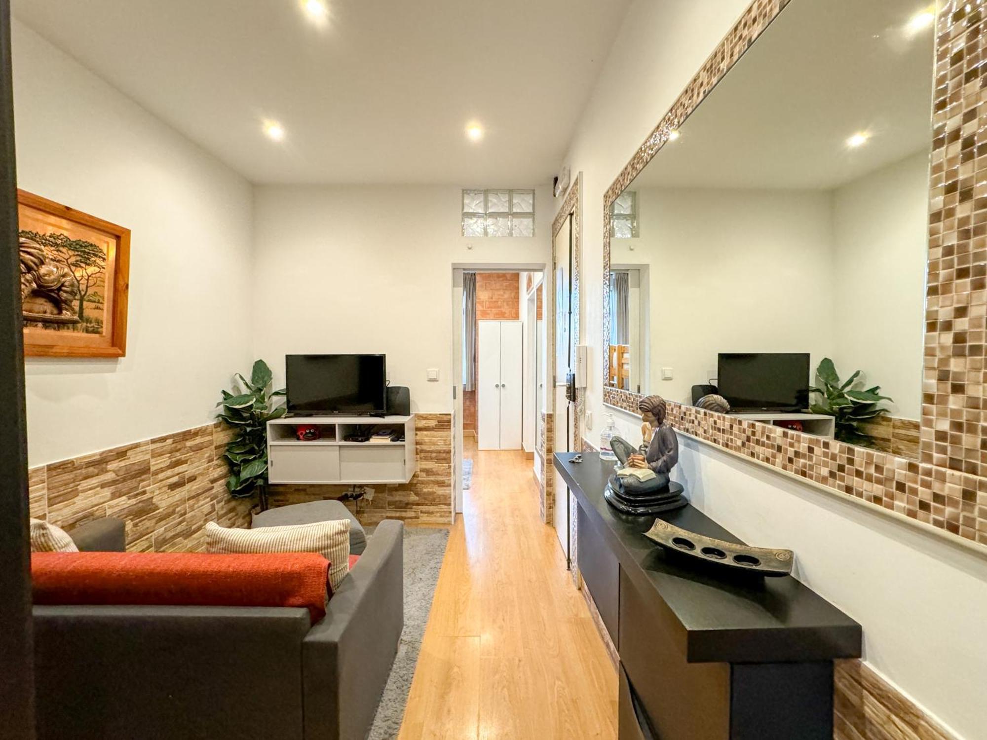 Quiet And Cozy, Easy Access To Highlights #1880 *