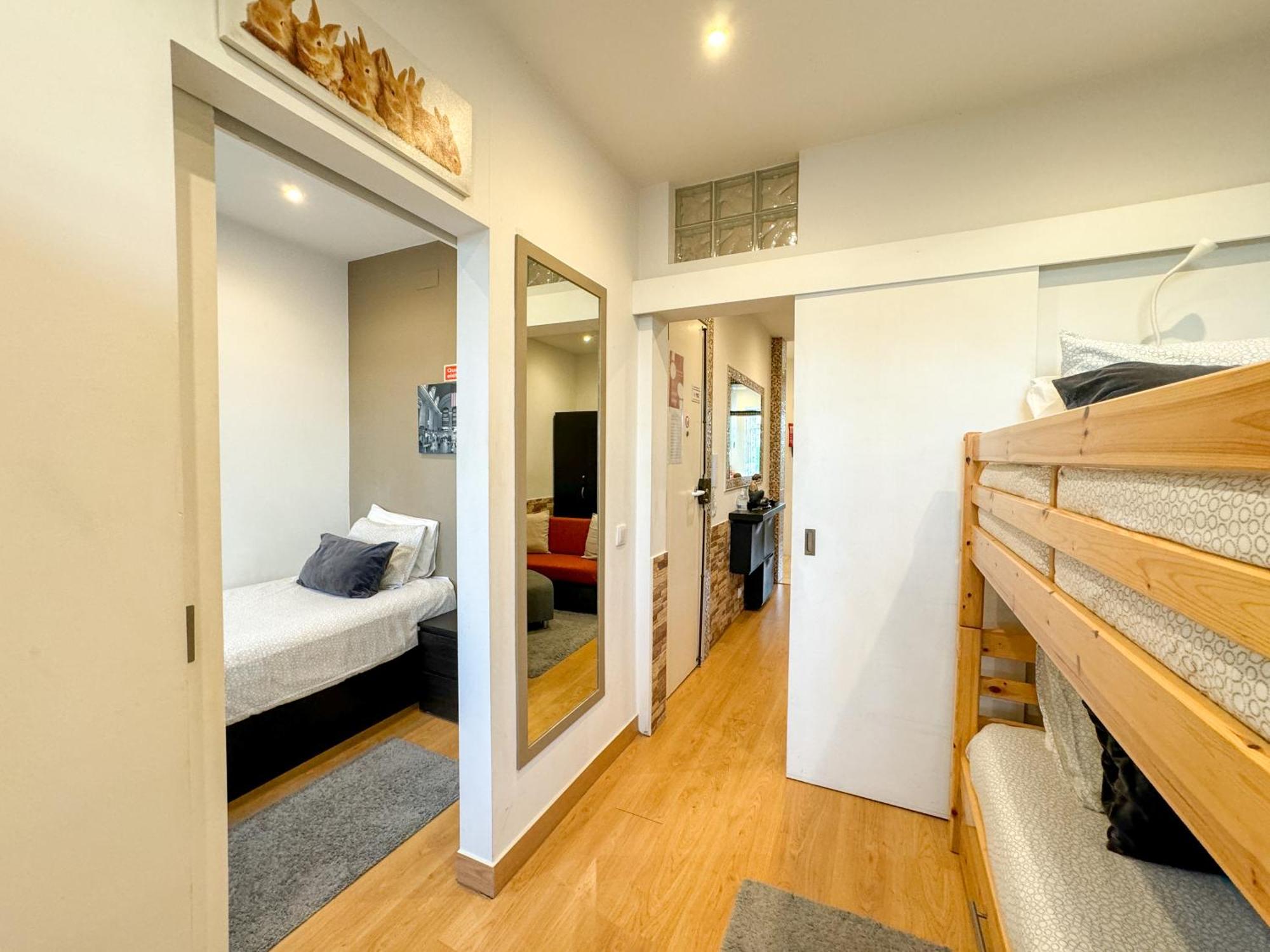 Quiet And Cozy, Easy Access To Highlights #1880 Lissabon