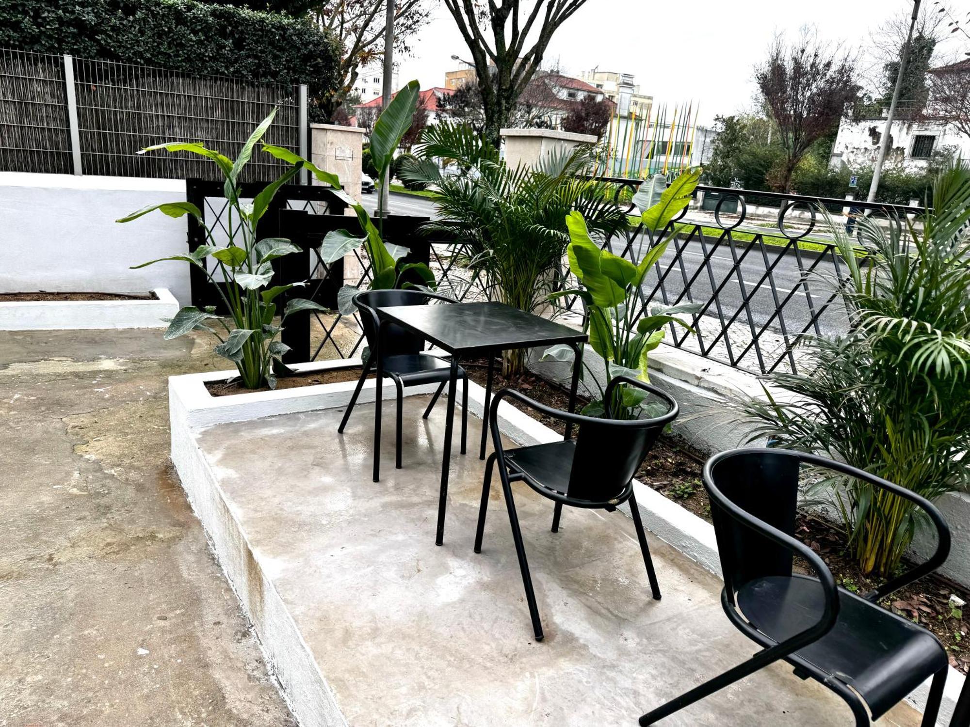 Couette-café Relax And Explore And *
